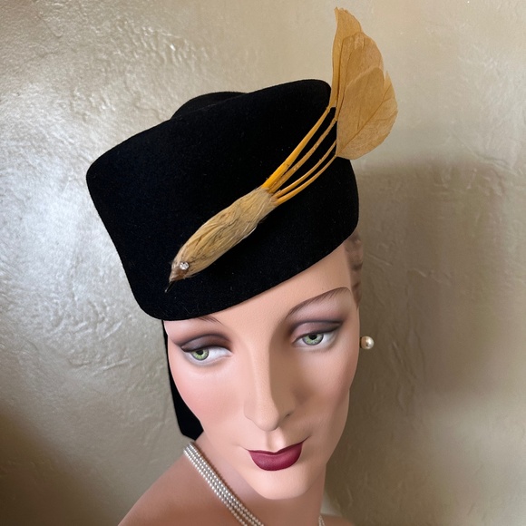 ICONIC 1940s\' BLACK FELT HAT main image 12